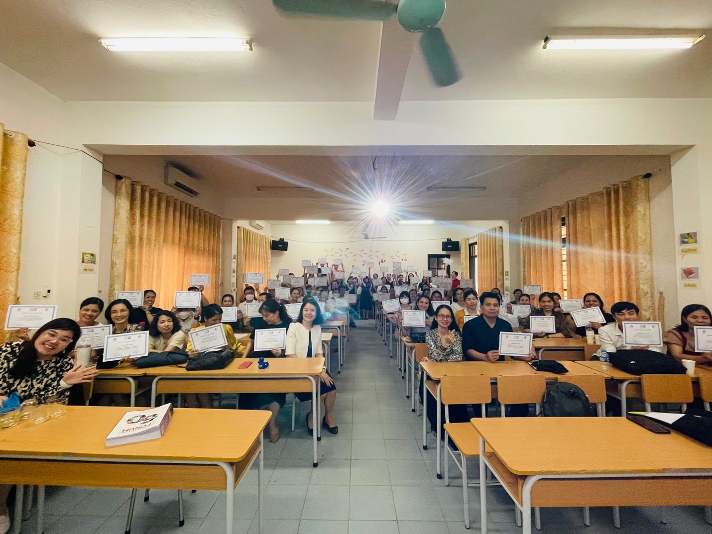 VietTESOL OPEN Support Team Reaches out to English Teachers in Hoa Binh Province